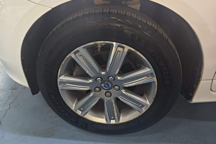 Used Volvo XC60 2017 T5 AWD Smart Upgrade Edition