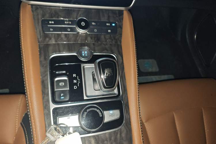 Used BYD Qin New Energy 2017 1.5T Luxury Model Gear Lever