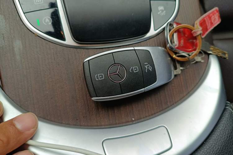 Used Mercedes-Benz GLC 2021 GLC 300 L 4MATIC Dynamic Model