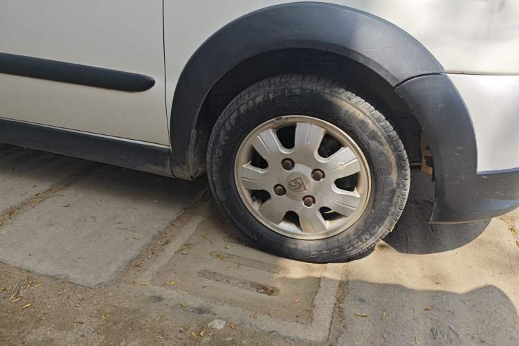 Used Baojun Lechi 2012 Revised Version 1.2L Manual Sporty Edition Dynamic Type