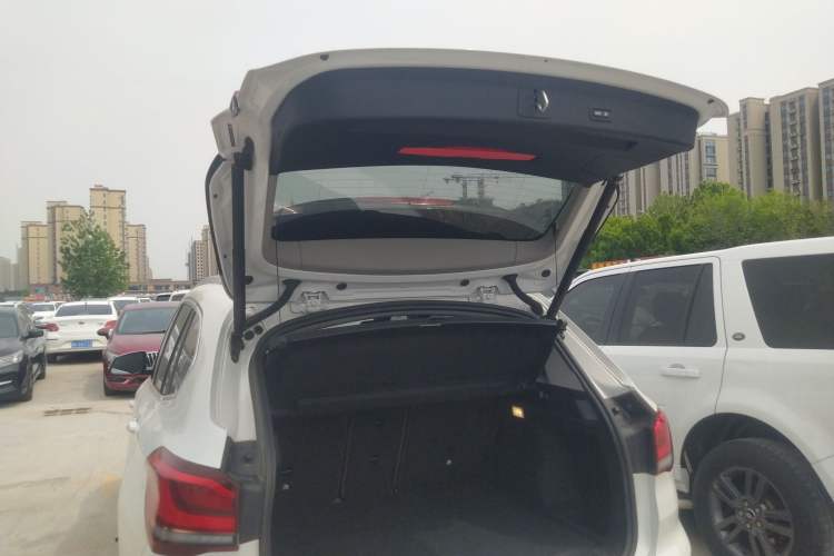 Used BMW X1 2021 sDrive25Li Leading Model Trunk