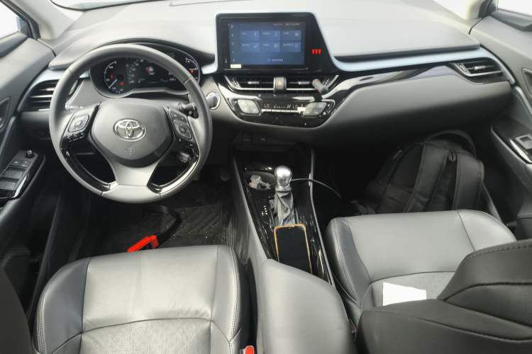 Used Toyota IZOA 2021 Dual-Motor 2.0L Yichi Edition
