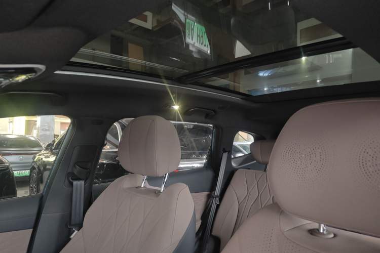 Used Chery Tiggo 8 PLUS C-DM 2025 1.5T 116 km Prestige Version 5 Seats Headliner