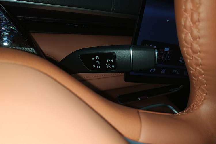 Used Deepal S07 2024 215Max Qiankun Intelligent Driving ADS SE Range-Extended Version
