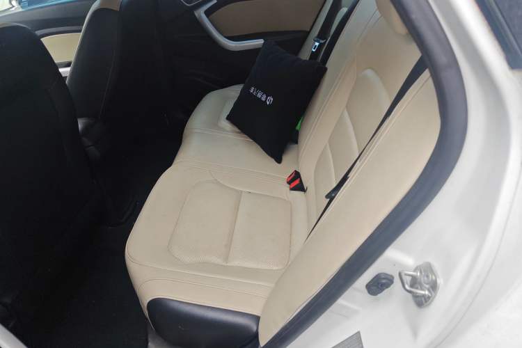 Used Changan Alsvin V7 2015 1.6L Automatic Enjoyment Model China V Standard
