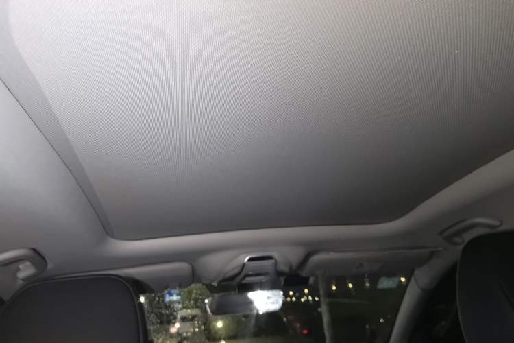 Used Geely Auto Coolray 2019 260T DCT Knight China VI Standard Headliner