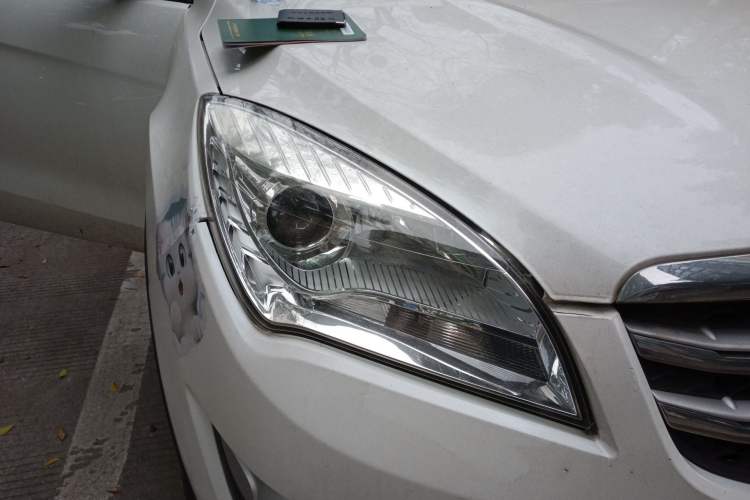 Used CHANGAN CS35 2016 1.6L Automatic Luxury Model China V Standard
