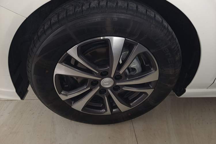 Used Changan Eado 2025 PLUS 1.4T Dual-Clutch High-Energy Version
