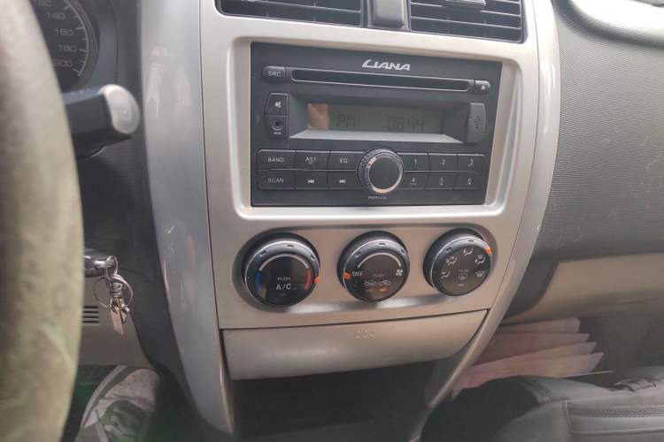 Used Suzuki Liana 2013 Hatchback 1.4L Manual Standard Model A
