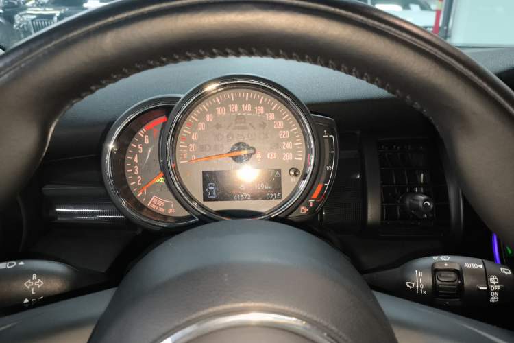 Used MINI 2018 1.5T COOPER Classic Edition Five-Door Version Instrument Cluster