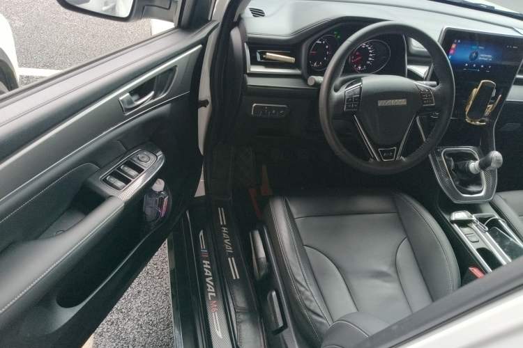 Used Haval M6 2021 PLUS 1.5T Manual Luxury Smart Connectivity Model
