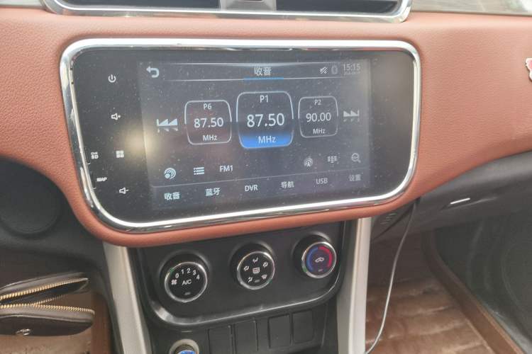 Used HYOSOW S3 2016 S3L 1.5L Manual Premium Edition Audio And AC Panel