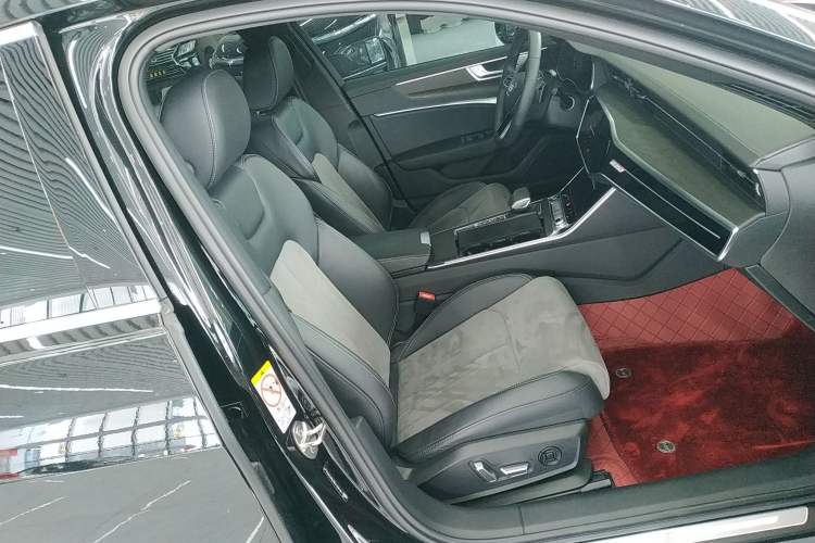 Used Audi A6L 2024 45 TFSI quattro Prestige Dynamic Edition
