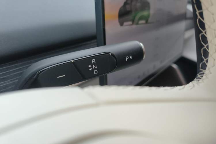 Used ONVO L60 2024 60 kWh Rear-Drive Version
