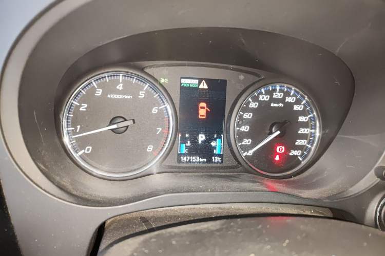 Used Mitsubishi Outlander 2013 2.4L 4x4 Luxury Navigation Edition 5 Seats