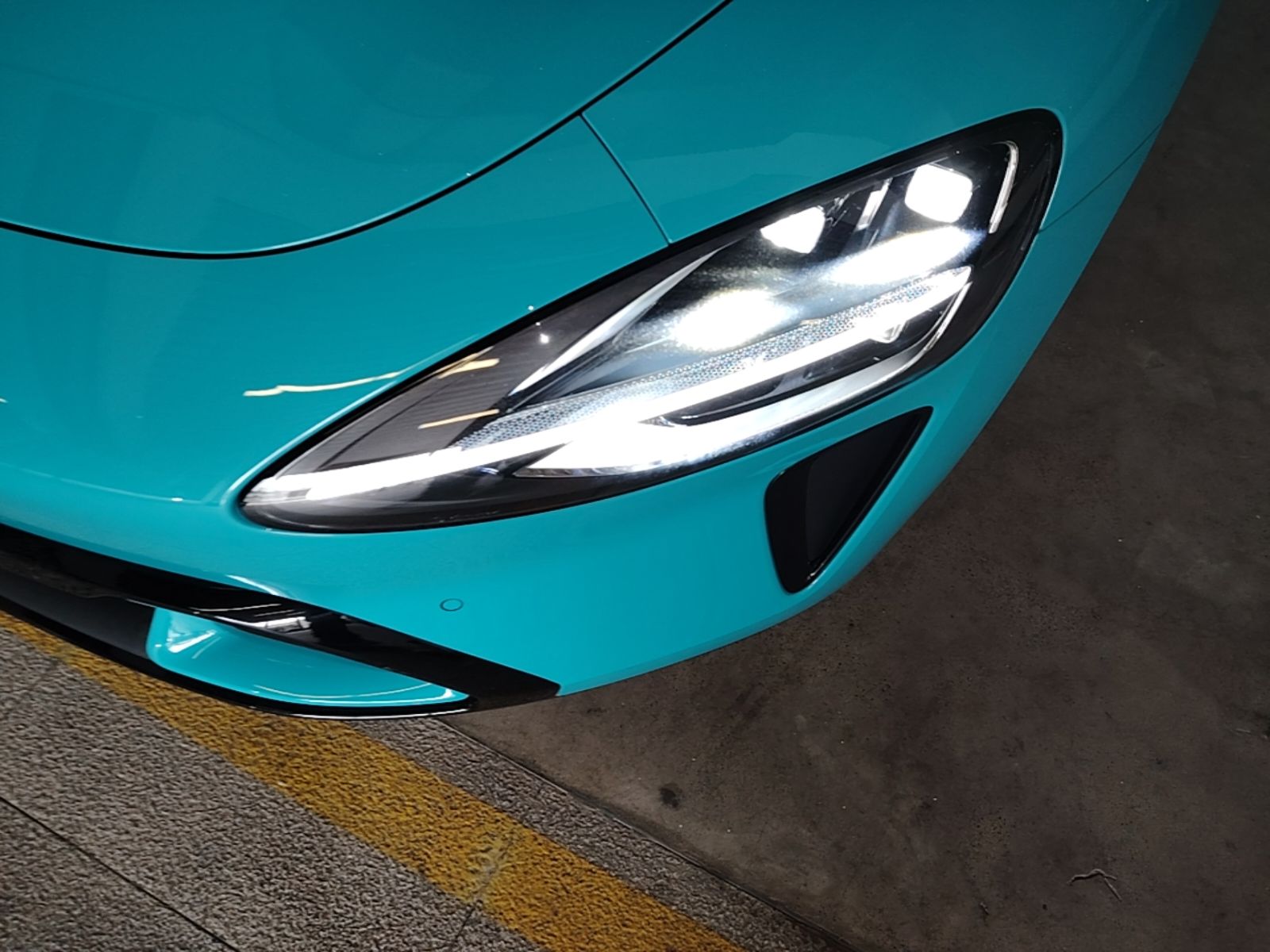 Xiaomi Auto SU7 2024 Four-Wheel Drive Ultra-Long Range Advanced Intelligent Driving Max Edition — снимка 8