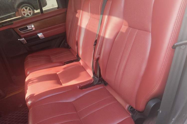 Used Land Rover Discovery 2012 5.0 V8 HSE Left Rear Seat