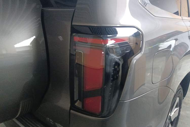 Used BAIC Off-Road BJ60 Leiting 2024 Magic Electric Drive Advanced Version 7 Seats