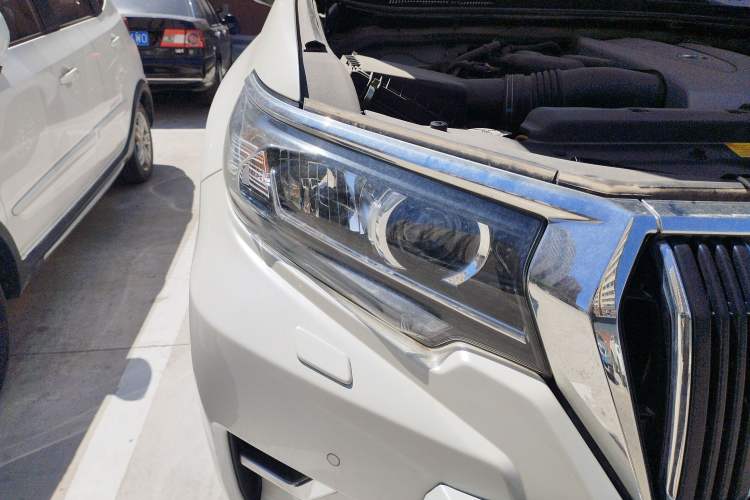 Used Toyota Prado 2018 3.5L Automatic TX-L with Rear-Mounted Spare Tire
