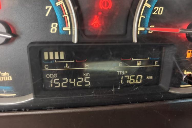 Used Baojun 730 2014 1.5L manual standard trim 7 seats Instrument Cluster