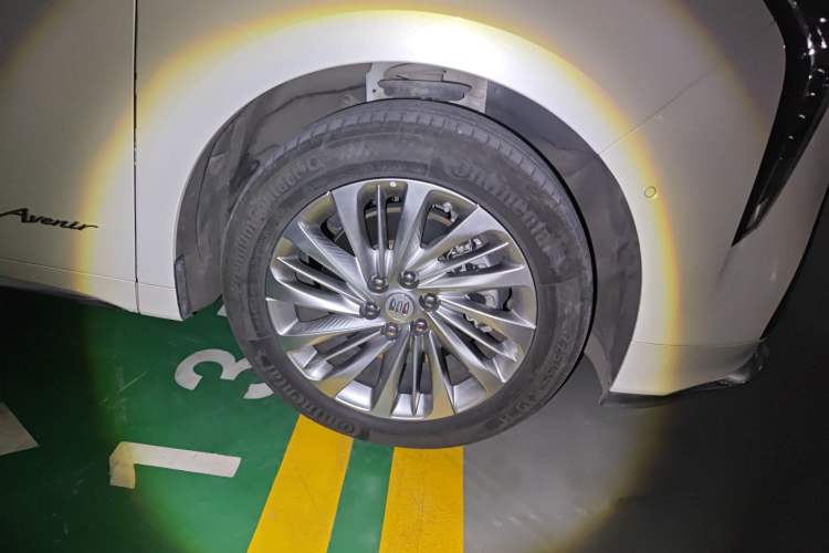 Used Buick Century 2023 2.0T Six-Seater Yinshi Edition
