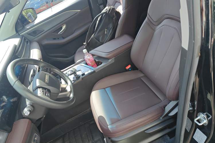 Used JETOUR X90 PLUS 2024 1.6TD DCT Family Fun Edition 7 Seats
