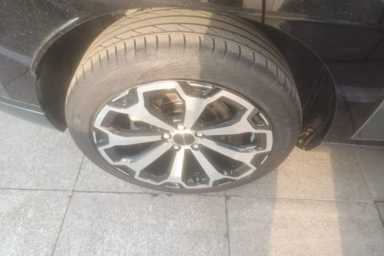 Used AION V 2024 Aion Tyrannosaurus 520 Smart Luxury Edition