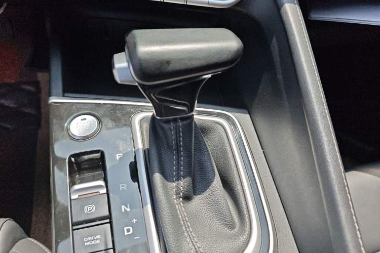 Used CHANGAN Eado 2020 PLUS Blue Whale NE 1.4T GDI DCT Prestige Model
