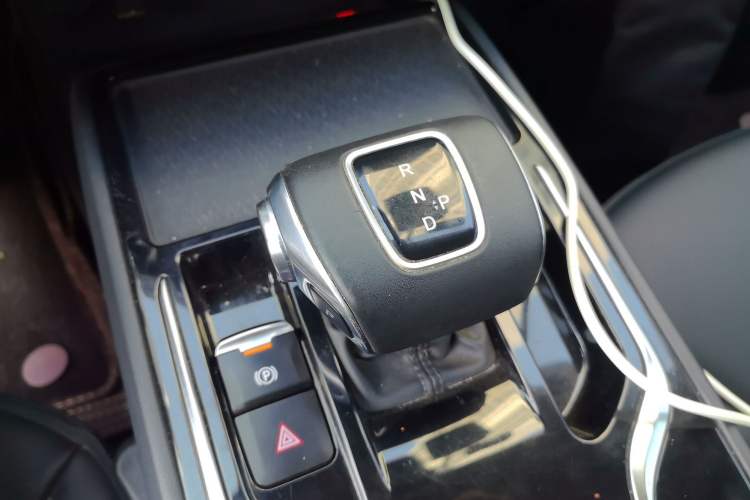 Used Hongqi E-QM5 2023 Base Travel Edition
