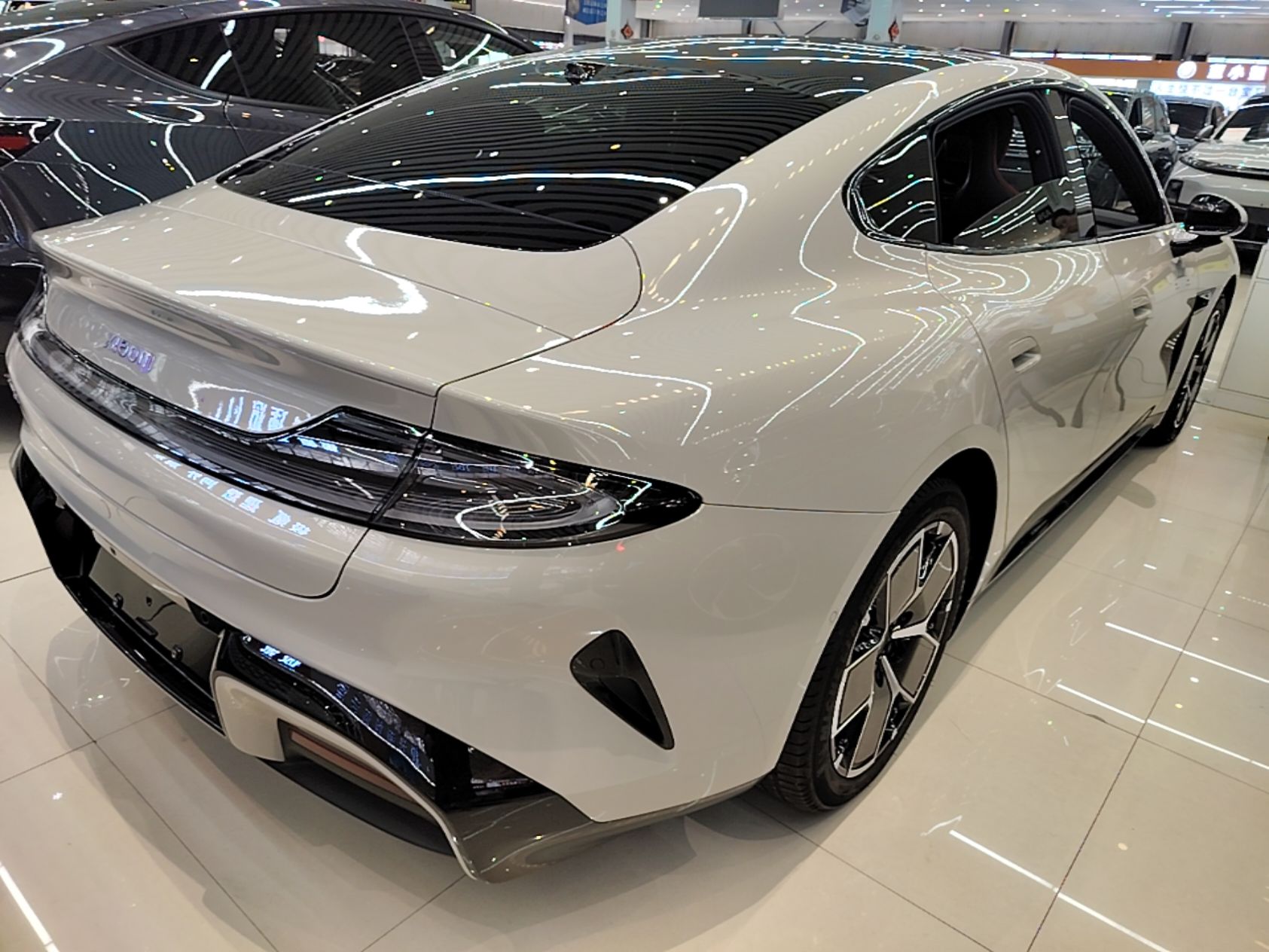 Xiaomi Auto SU7 2024 Rear-Drive Long-Range Intelligent Driving Version — снимка 6