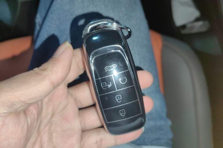 Used AION Y 2023 Younger