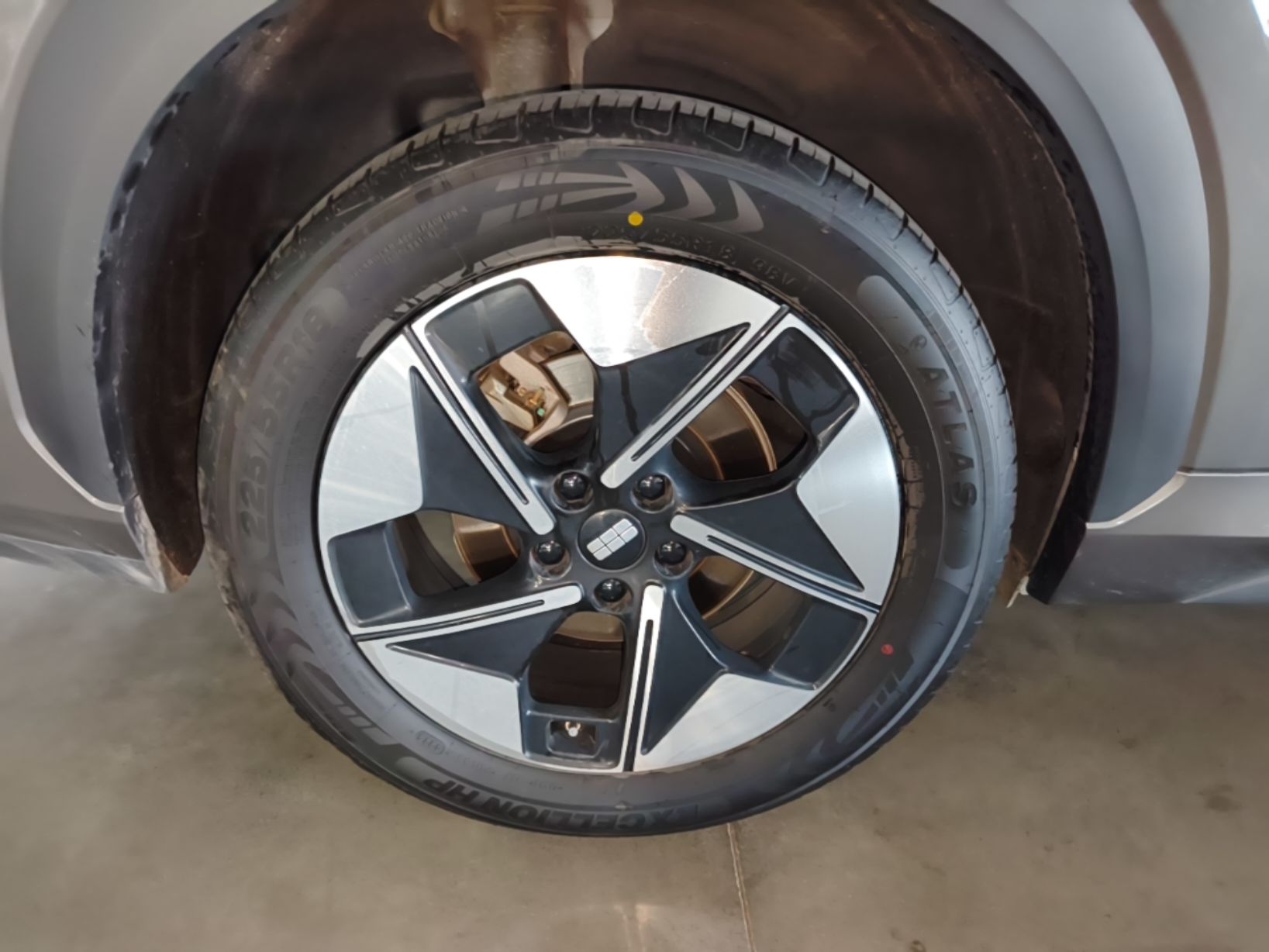 Geely Galaxy E5 2026 Model 610km Exploration+ Edition — снимка 11