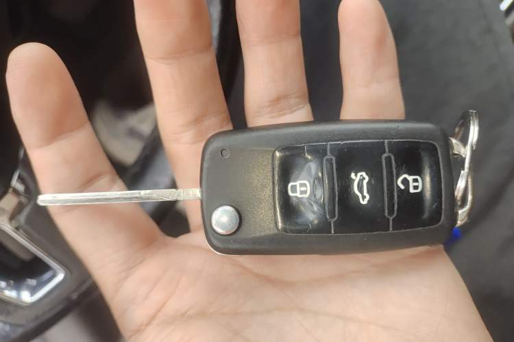 Used Volkswagen Bora 2014 1.4TSI Automatic Comfort Model Vehicle Key