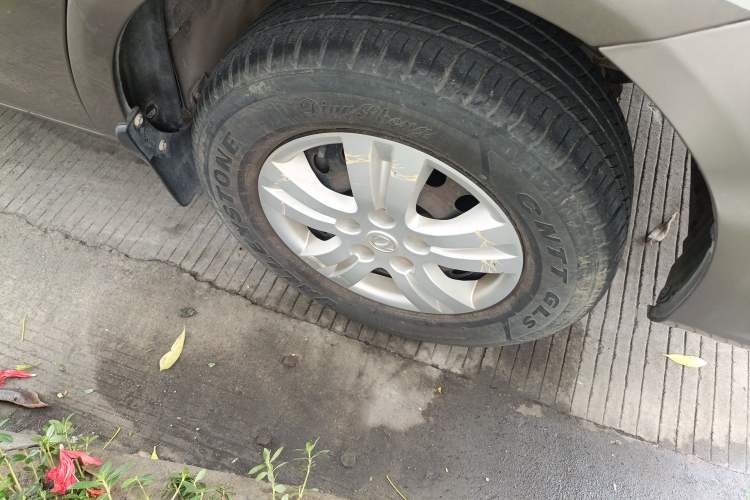 Used FORTHING Lingzhi 2015 M5 Q7 2.0L 7-seat Long-Wheelbase Comfort Model