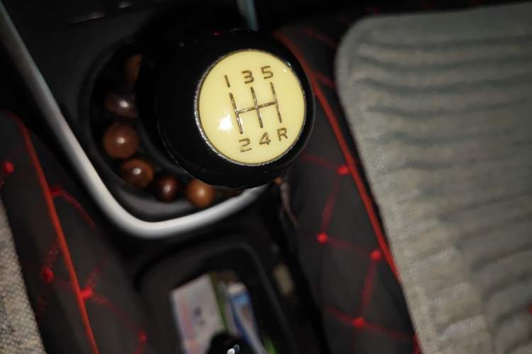 Used Suzuki Wagon R X5 2013 Revised Version 1.4L VVT Cruise Edition Gear Lever