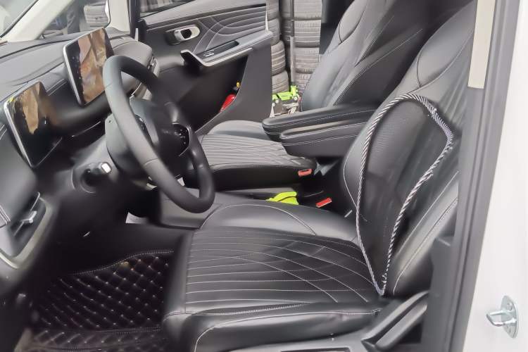 Used SAIC MAXUS Dajia 9 2022 Long-Range Oasis 7-Seater Version