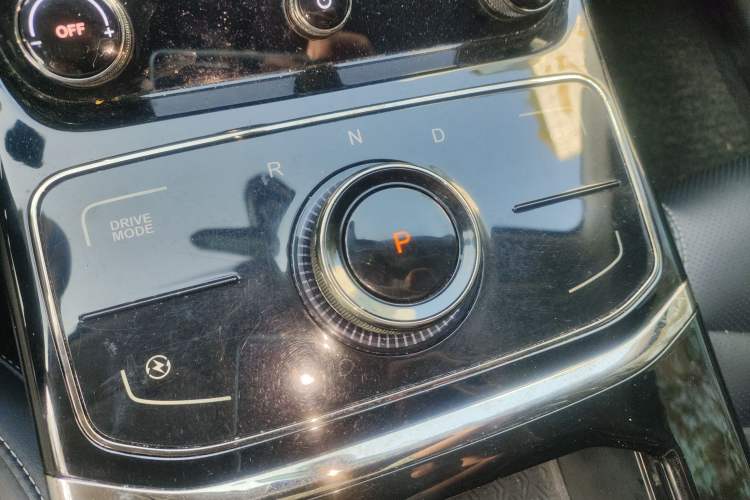 Used NETA U 2022 Zhi 400 Lithium-Nickel-Manganese-Cobalt Energy System