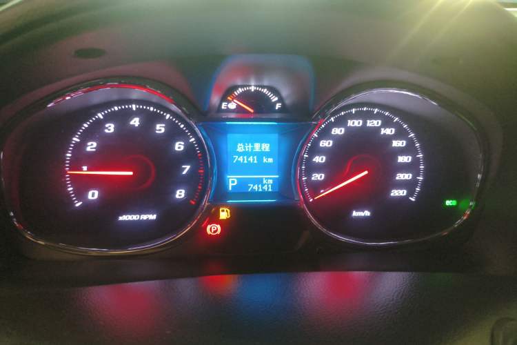 Used Chevrolet Captiva 2017 2.4L Two-Wheel Drive Luxury Edition 7 Seats
