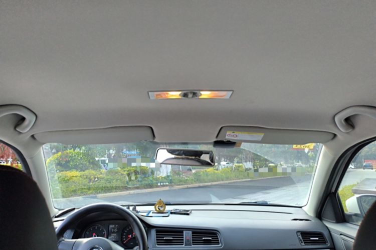 Used Volkswagen Lavida 2013 Revised Classic 1.6L Automatic Fashion Edition
