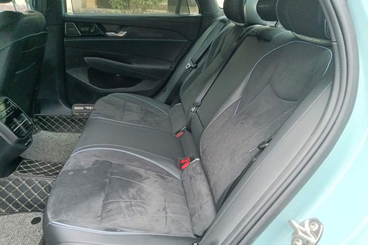 Used Volkswagen Passat 2025 Pro 380TSI Starry Dragon Luxury Edition Left Rear Seat