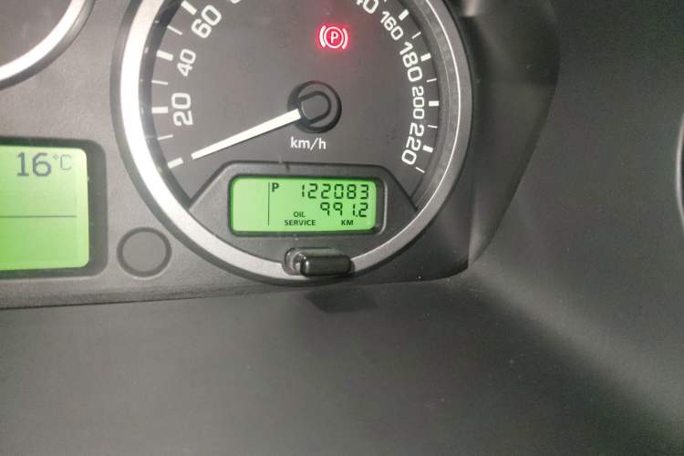 Used Land Rover Freelander 2 2012 2.0T Si4 SE Gasoline Version Odometer Close Up