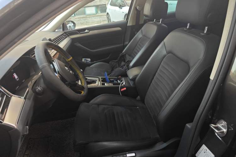 Used Volkswagen Variant 2018 380TSI Two-Wheel Drive Comfort Edition Left Front Seat