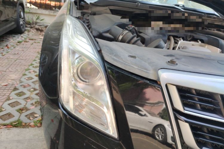 Used Cadillac XTS 2015 28T Elite Model Right Front Headlight