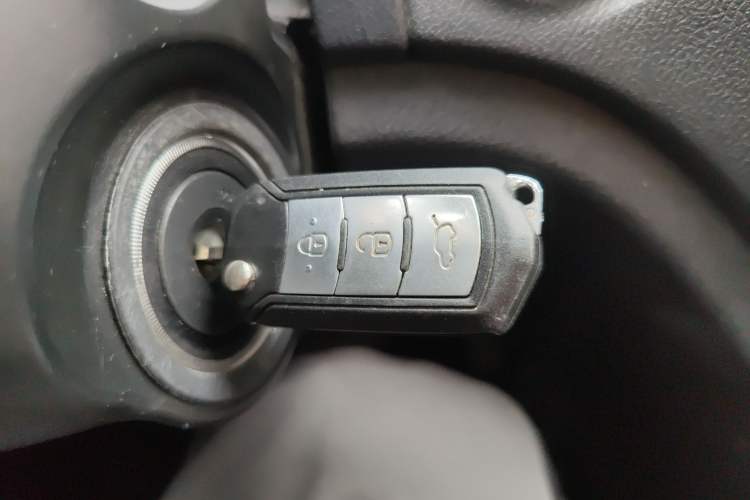 Used GAC Trumpchi GS5 2014 2.0L Automatic Two-Wheel Drive Deluxe Edition Vehicle Key