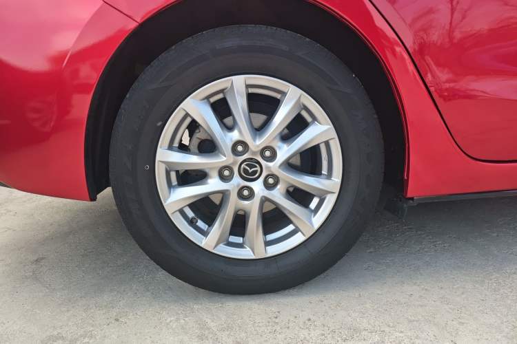 Used Mazda 3 Axela 2017 Sedan 1.5L Automatic Comfort Model Emission Standard China V Exterior 5