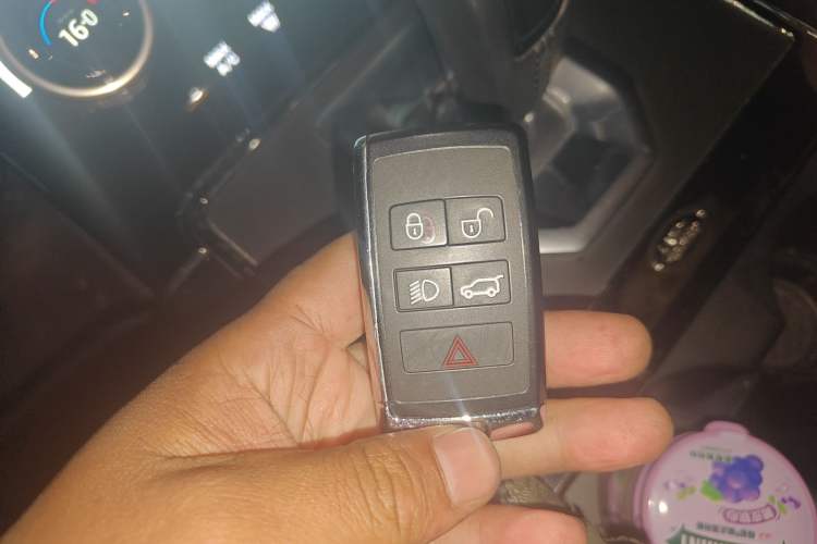 Used Land Rover Range Rover Evoque 2020 249 PS Youth Edition