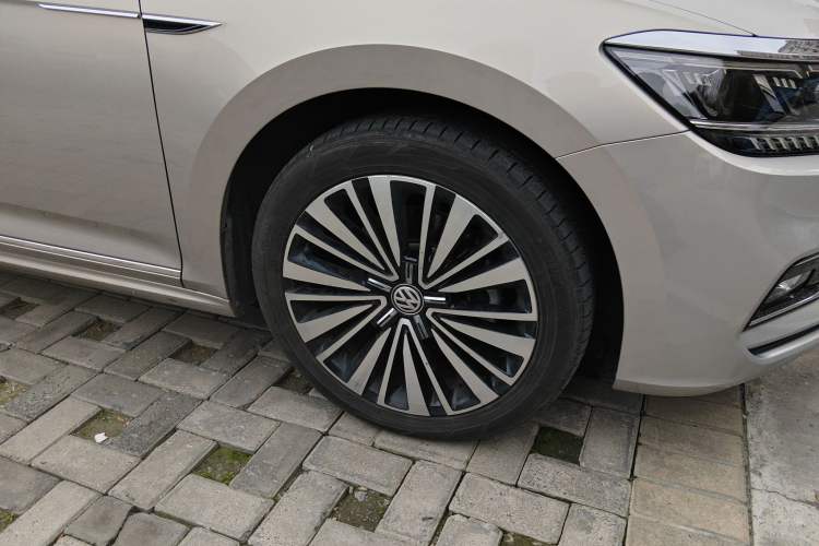 Used Volkswagen Passat 2019 380TSI Prestige Edition China VI Standard
