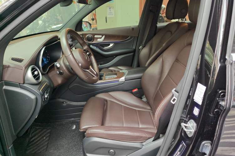 Used Mercedes-Benz GLC 2020 Facelift GLC 300 L 4MATIC Dynamic Edition