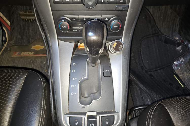 Used Chevrolet Captiva 2014 2.4L 4x4 Flagship Edition 7 Seats