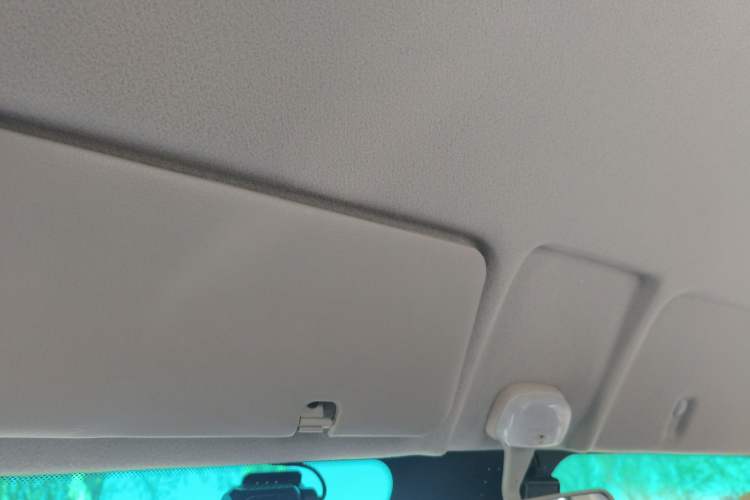 Used SRM New Energy T3L EV 2025 Model—Fudi 42.3 kWh, 3.2-meter Flatbed Truck
